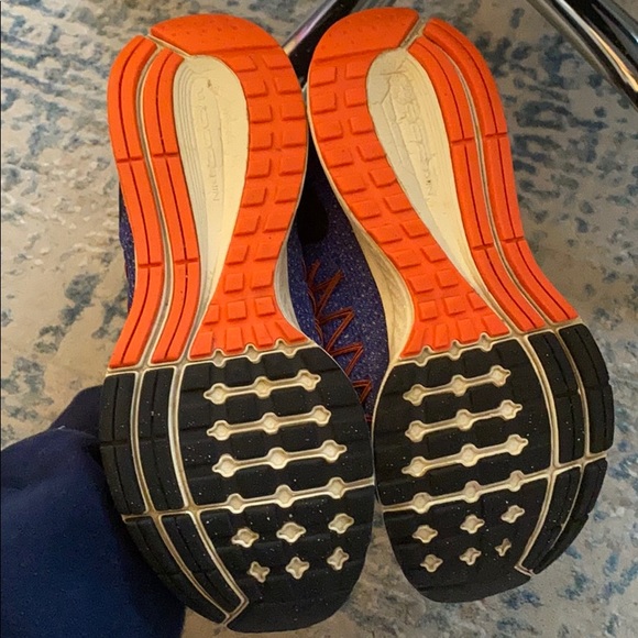 Nike Sneakers - Picture 4 of 5